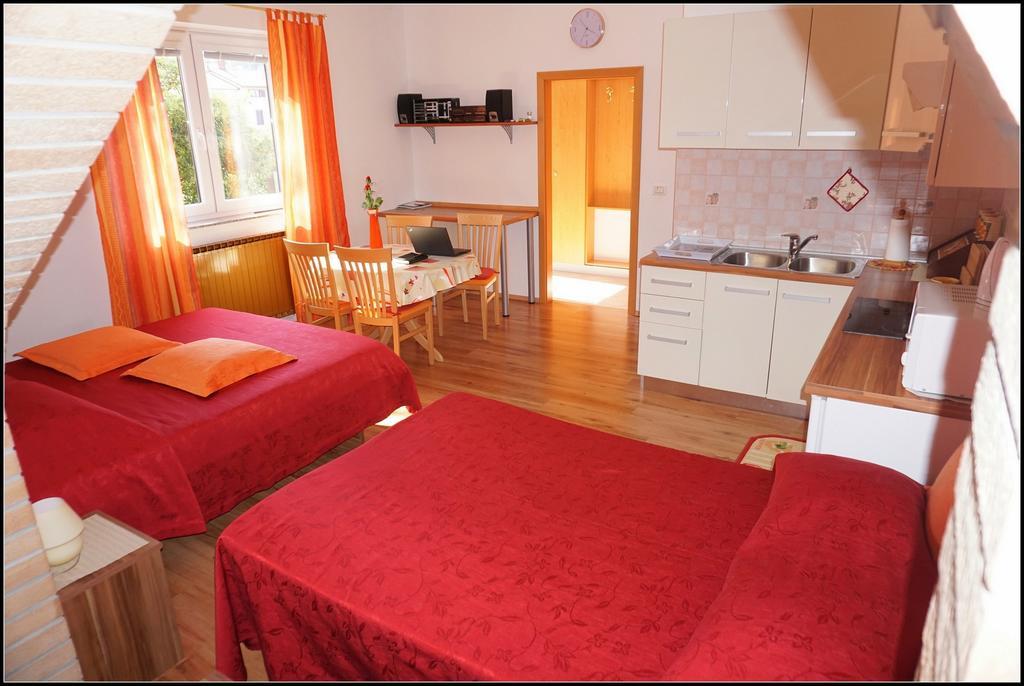 Orlando'S Apartments Oj Izola Extérieur photo